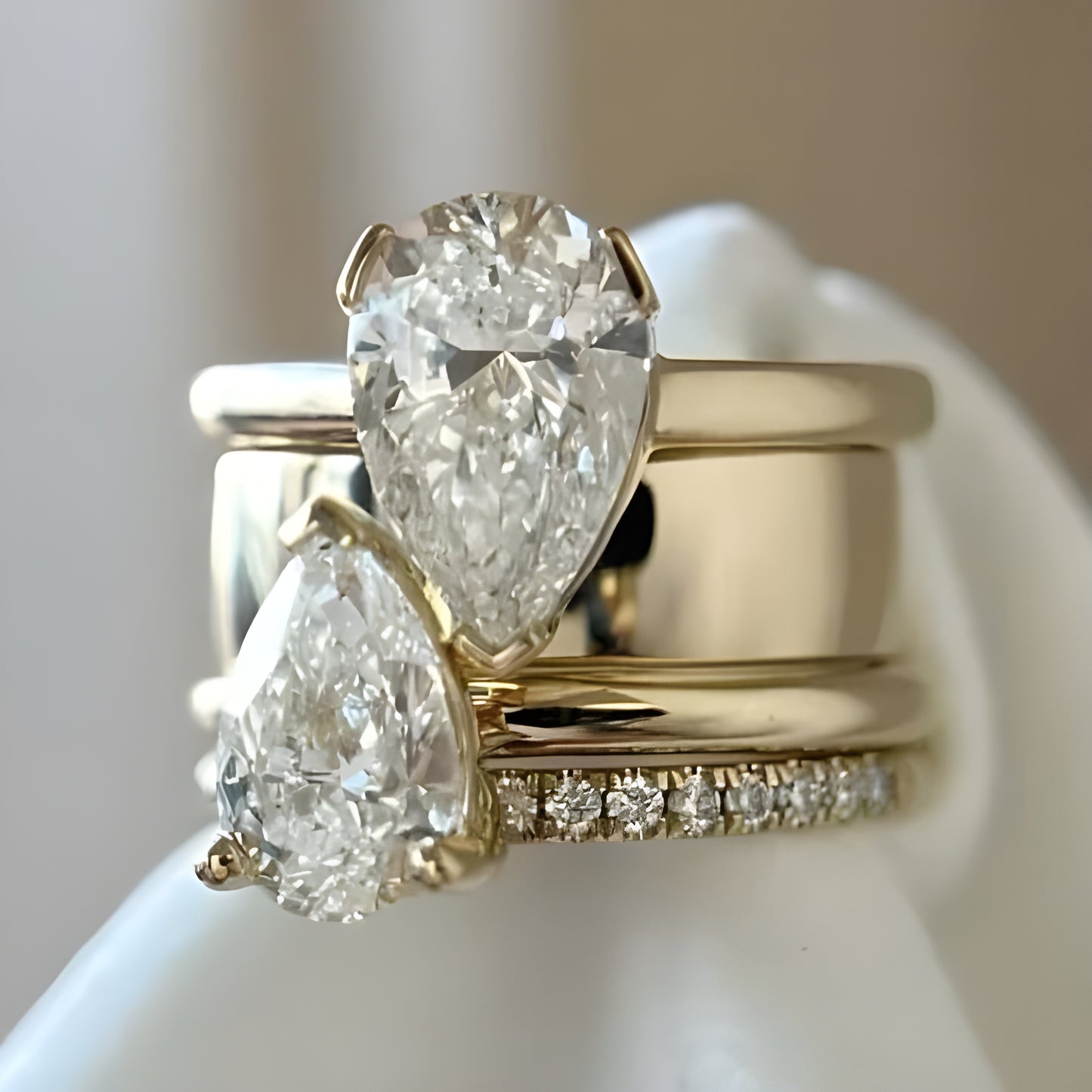Double Zirconia Vintage Ring