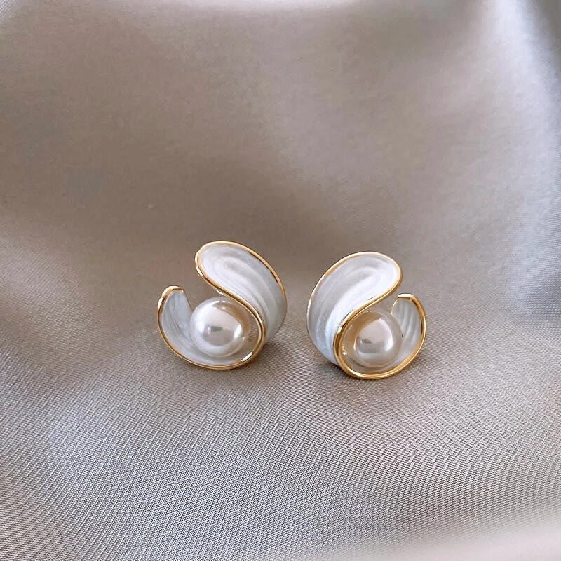Pearl Swirl Stud Earrings