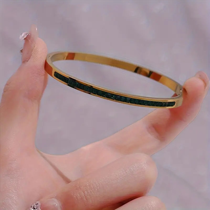 Emerald Glow Delicate Bracelet