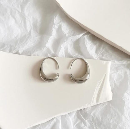 Oval Hoop Earrings