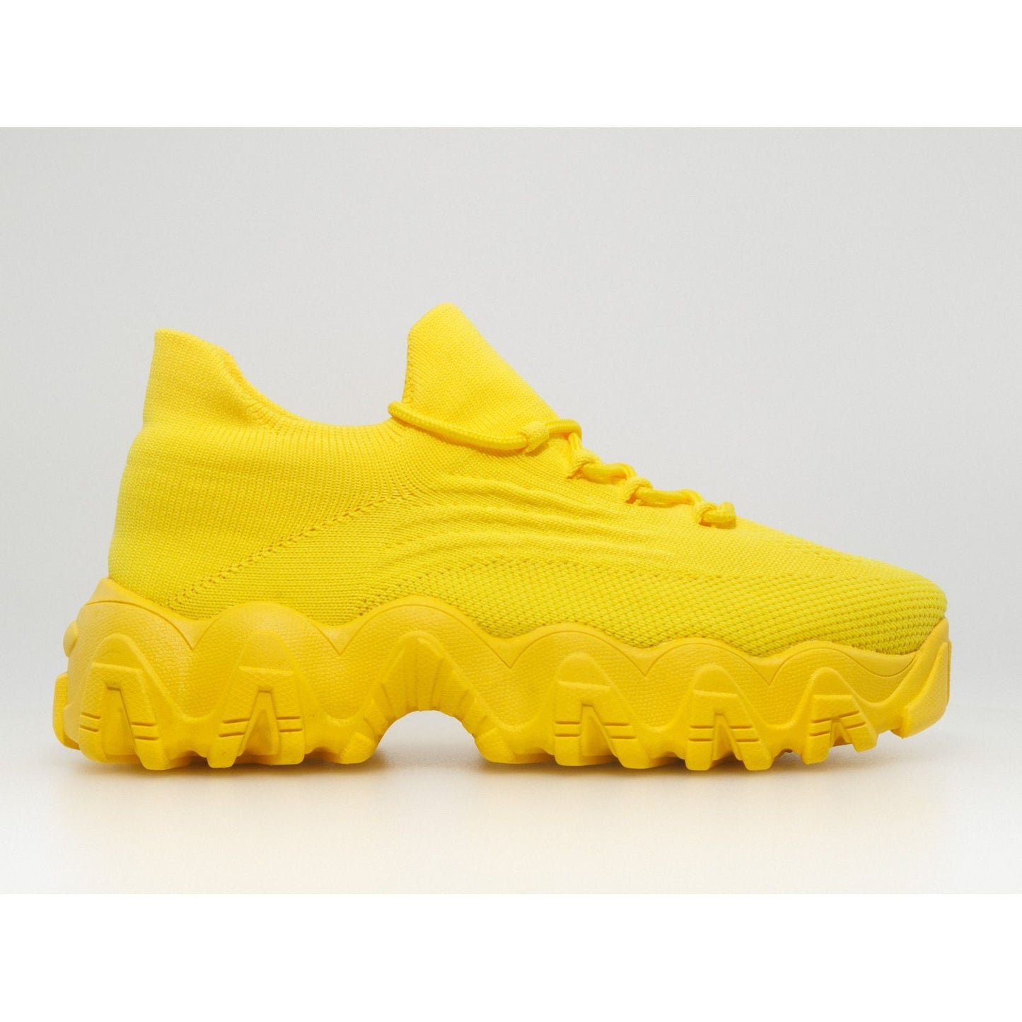 Clara | Orthopedic Comfort Nursing Shoes - Banana Yellow