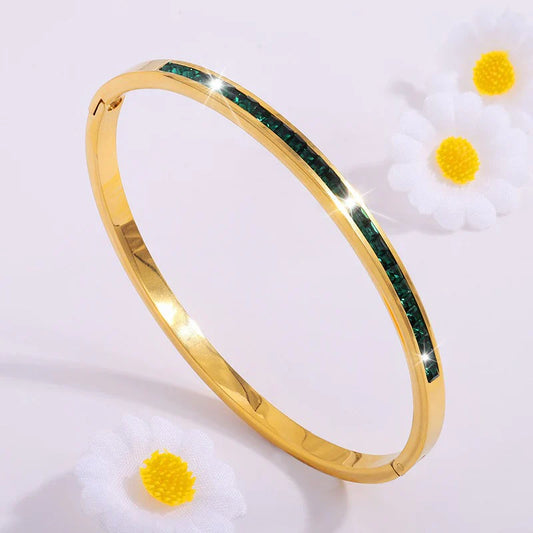 Emerald Glow Delicate Bracelet