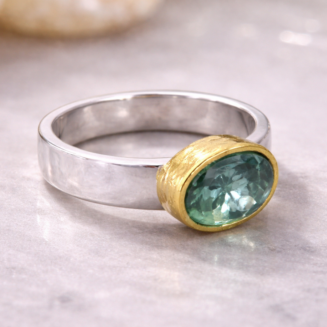 Vintage Green Stone Ring