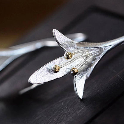 Silver Floral Earrings