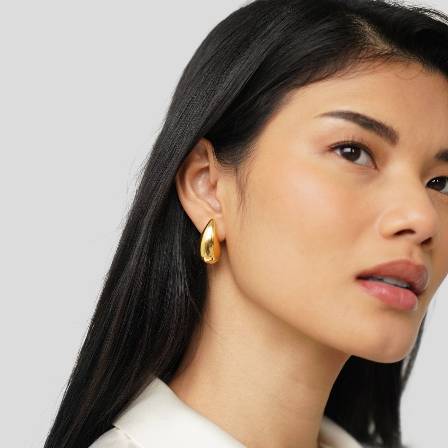 Minimal Teardrop Earrings