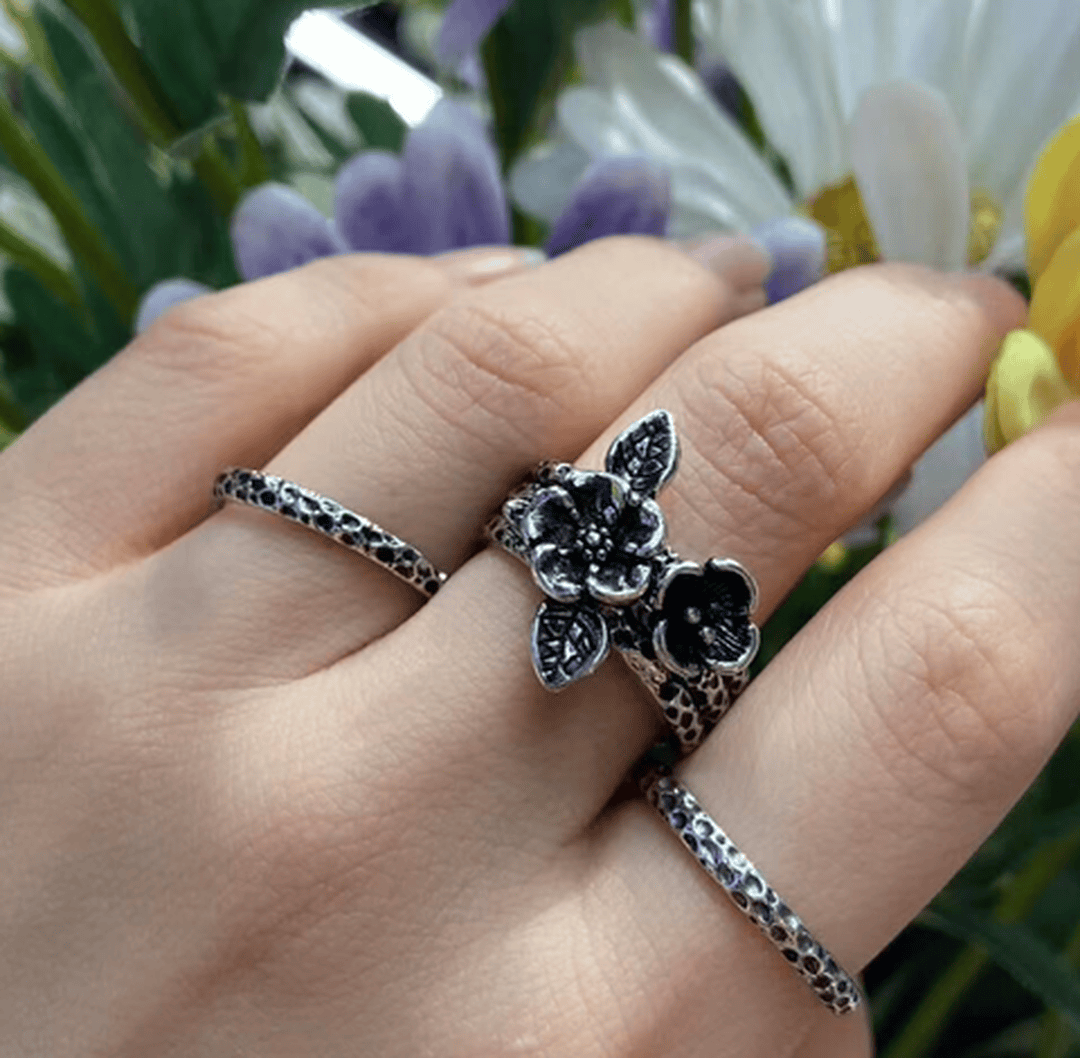 Vintage Silver Bloom Ring