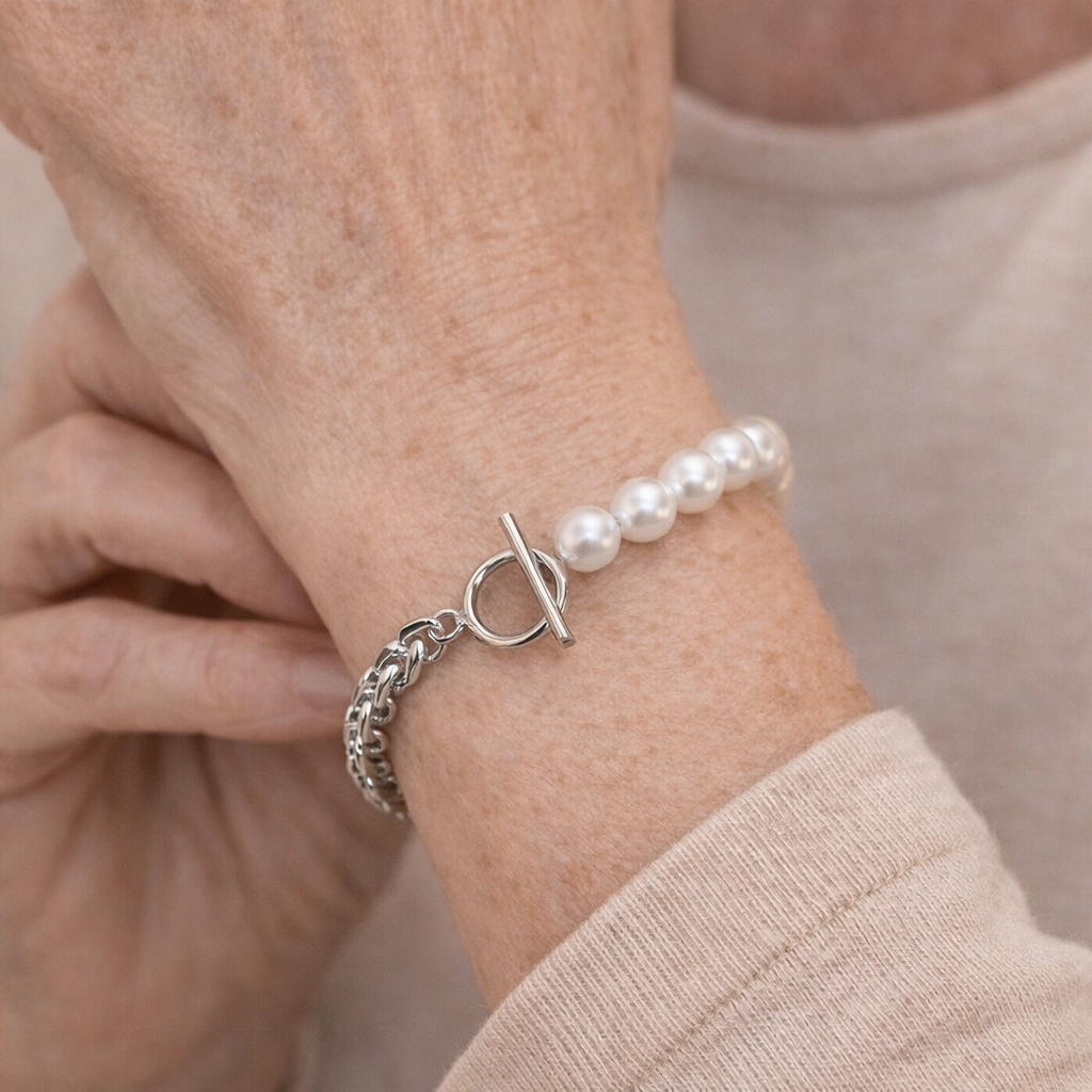 Vintage Pearl Contrast Bracelet
