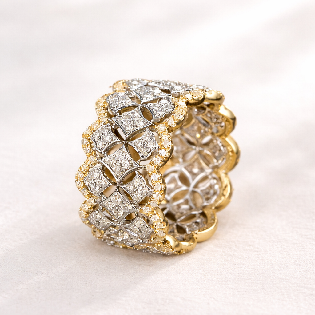 Golden Clover Glow Ring